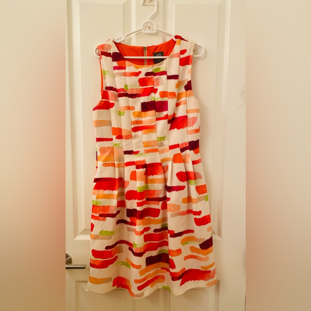 Vince Camuto Fit and Flare Dress with Pockets!!